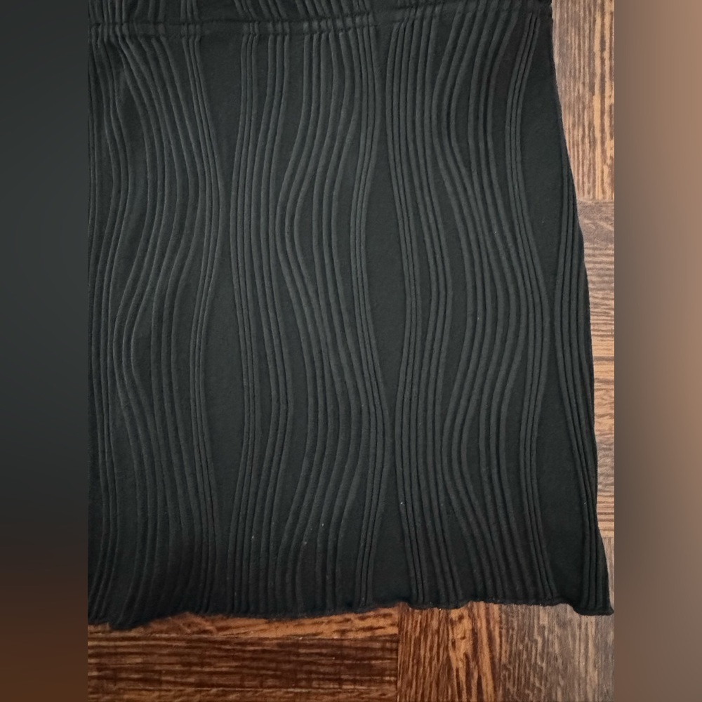 SHEIN ICON BODYCON MINI SKIRT IN BLACK *SKIRT ONLY* SIZE S TEXTURE KNIT FABRIC - Picture 6 of 8